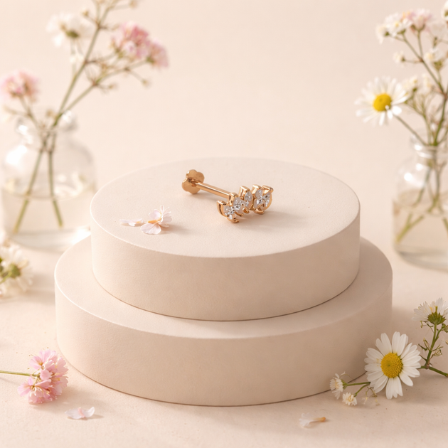 14-LB145 - 14k Yellow Gold Five (5) Marquise CZ Cluster Labret