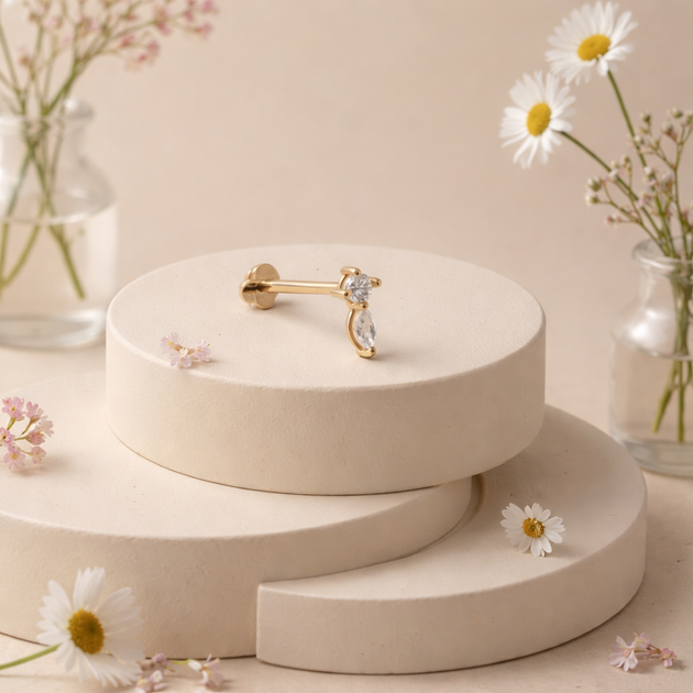 14-LB153 - 14K Yellow Gold Round & Marquise CZ Clover Flatback Labret – Internally Threaded